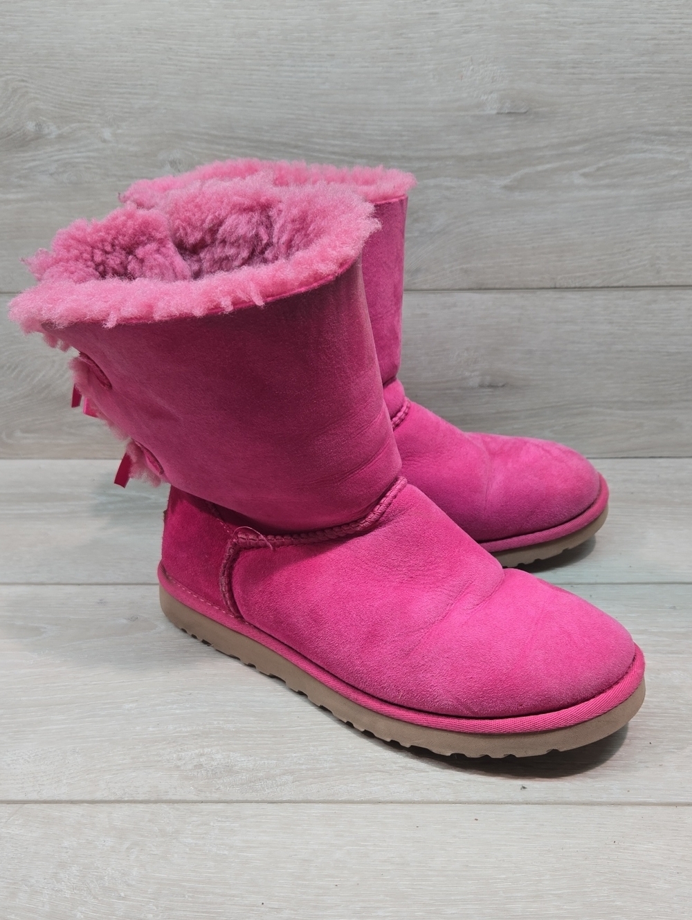 Ugg Australia Women Pink Bows Shearling Lined Suede Winter Boots Shoes Sz 8